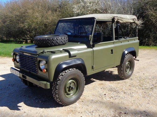 1986 Land Rover 90 Soft Top (Ex-MoD) For Sale (picture 16 of 98)
