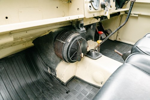 1966 Land Rover Series II A 109” Searle ‘High-Top” (one of five) à vendre (picture 38 of 153)