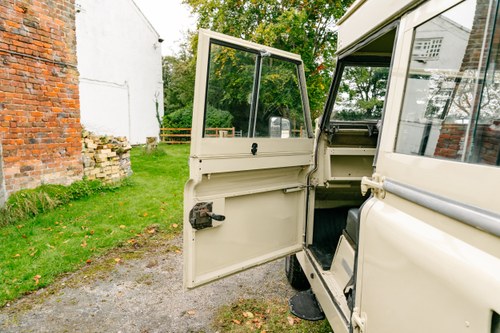 1966 Land Rover Series II A 109” Searle ‘High-Top” (one of five) à vendre (picture 56 of 153)