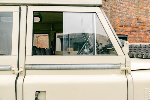 1966 Land Rover Series II A 109” Searle ‘High-Top” (one of five) à vendre (picture 95 of 153)