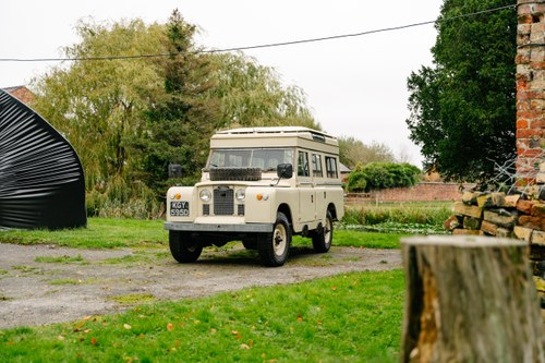1966 Land Rover Series II A 109” Searle ‘High-Top” (one of five) à vendre (picture 6 of 153)