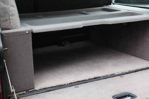 NO RESERVE - 1990 Range Rover 3.9 EFI Vogue SE For Sale (picture 43 of 102)