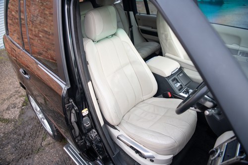 2010 Land Rover Range Rover Autobiography TDV8 Overfinch En venta (imagen 52 de 219)