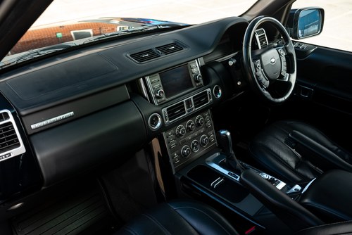 2010 Land Rover Range Rover Autobiography TDV8 à vendre (picture 16 of 50)