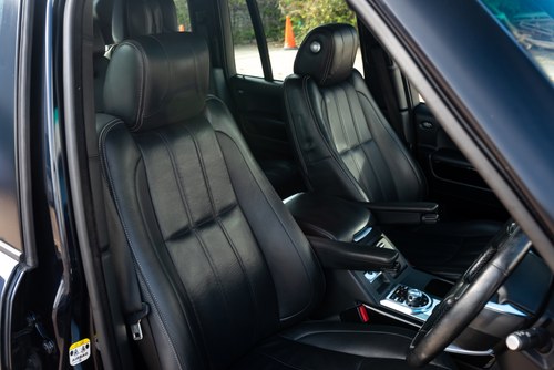 2010 Land Rover Range Rover Autobiography TDV8 à vendre (picture 31 of 50)