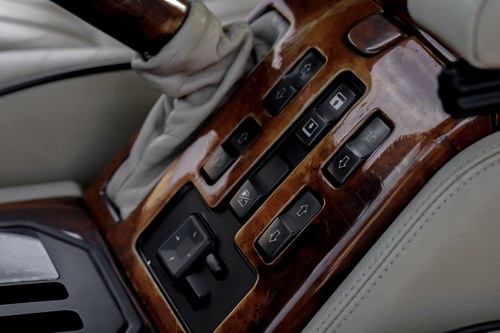 1999 Range Rover ‘50th Anniversary’ (P38) à vendre (picture 23 of 67)