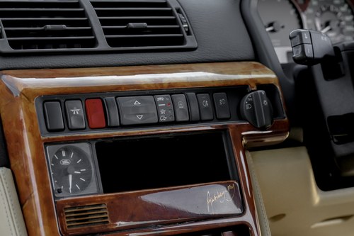 1999 Range Rover ‘50th Anniversary’ (P38) à vendre (picture 21 of 67)