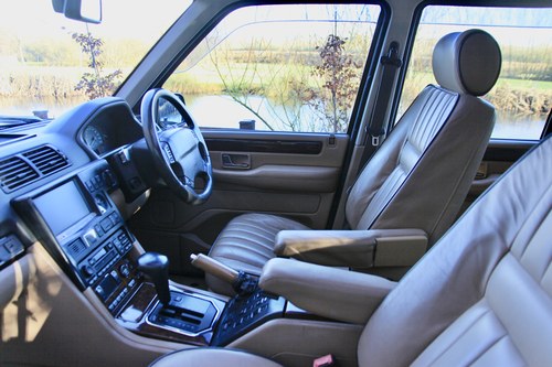 2002 Range Rover P38a 4.6 HSE Royal Edition For Sale (picture 27 of 93)