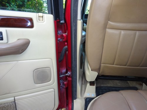 NO RESERVE - 1999 Range Rover P38 ‘Vogue SE’ In vendita (immagine 38 di 186)