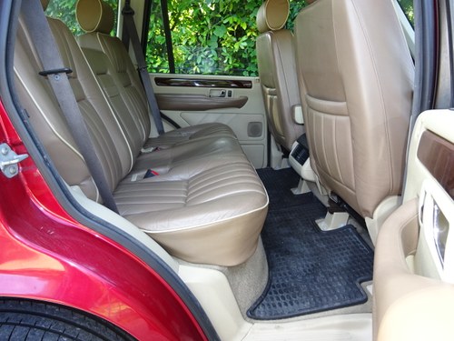 NO RESERVE - 1999 Range Rover P38 ‘Vogue SE’ In vendita (immagine 45 di 186)