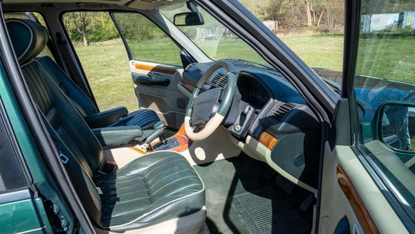 2001 Range Rover P38 30th Anniversary Edition For Sale (picture :index of 37)