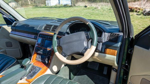 2001 Range Rover P38 30th Anniversary Edition For Sale (picture :index of 36)