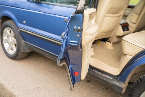 NO RESERVE - 2002 Range Rover 4.6 Vogue In vendita (immagine 136 di 207)