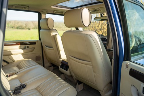 NO RESERVE - 2002 Range Rover 4.6 Vogue In vendita (immagine 93 di 207)