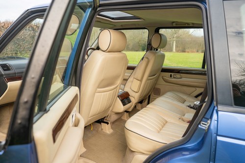 NO RESERVE - 2002 Range Rover 4.6 Vogue In vendita (immagine 46 di 207)