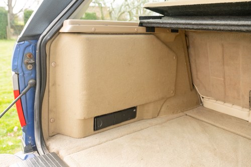 NO RESERVE - 2002 Range Rover 4.6 Vogue In vendita (immagine 113 di 207)