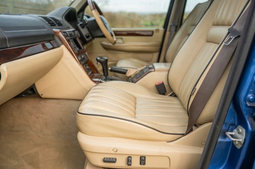 NO RESERVE - 2002 Range Rover 4.6 Vogue In vendita (immagine 56 di 207)