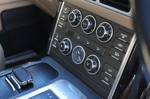 2011 Land Rover Range Rover L322 Vogue TDV8 à vendre (picture 36 of 346)