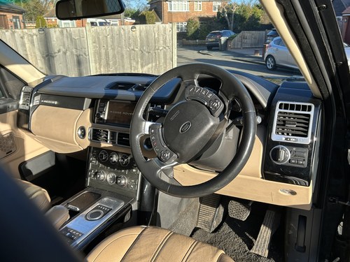 2011 Land Rover Range Rover L322 Vogue TDV8 à vendre (picture 32 of 346)