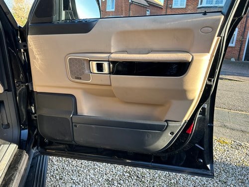 2011 Land Rover Range Rover L322 Vogue TDV8 à vendre (picture 49 of 346)