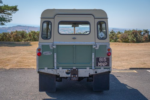 1963 Land Rover Series IIA 88 For Sale (picture 26 of 212)