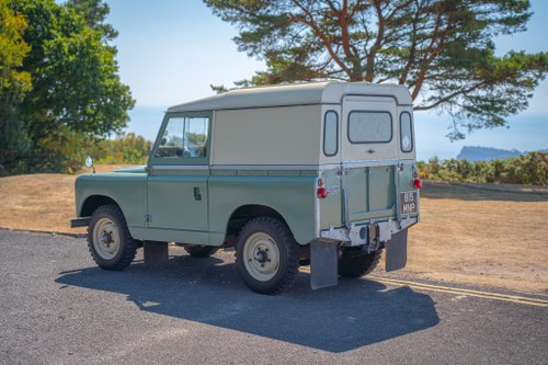 1963 Land Rover Series IIA 88 For Sale (picture 23 of 212)
