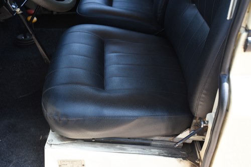 1986 Land Rover Santana Defender 88 (LHD) For Sale (picture 25 of 144)