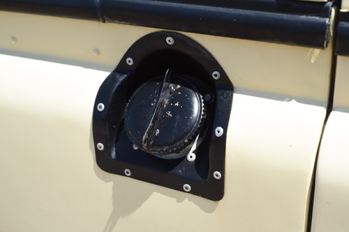 1986 Land Rover Santana Defender 88 (LHD) For Sale (picture 101 of 144)