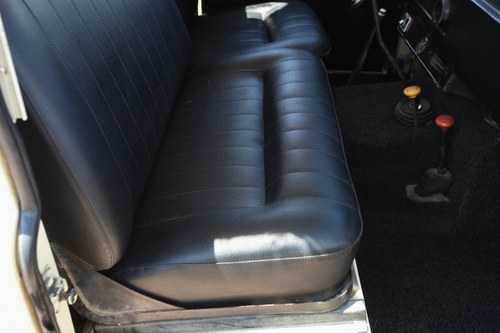 1986 Land Rover Santana Defender 88 (LHD) For Sale (picture 52 of 144)