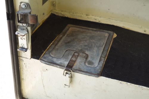 1986 Land Rover Santana Defender 88 (LHD) For Sale (picture 71 of 144)