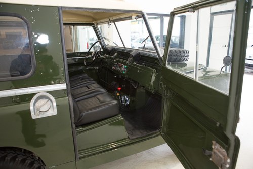 1961 Land Rover Santana Series II 88” For Sale (picture 41 of 80)
