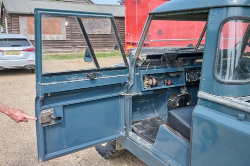 1967 Land Rover Series IIa 88" à venda (imagem 34 de 141)