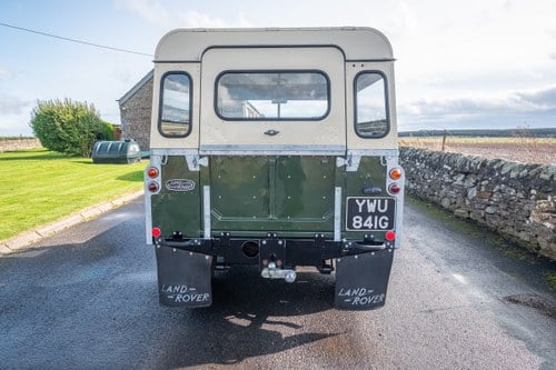 1969 Land Rover Series IIA 88” In vendita (immagine 30 di 125)
