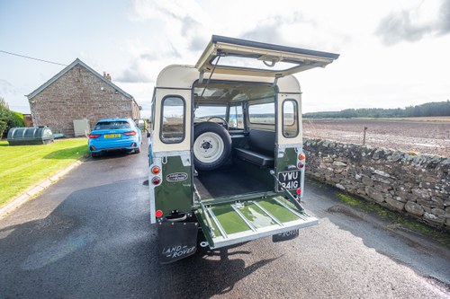 1969 Land Rover Series IIA 88” In vendita (immagine 62 di 125)