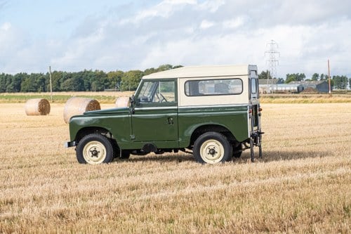 1969 Land Rover Series IIA 88” In vendita (immagine 5 di 125)
