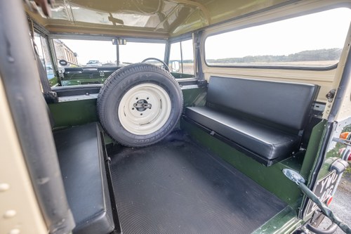 1969 Land Rover Series IIA 88” In vendita (immagine 48 di 125)