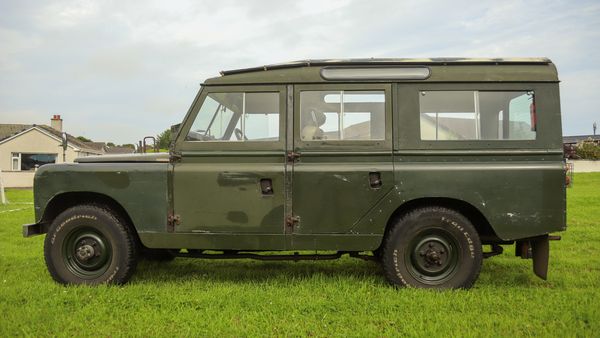 1965 Land Rover Series 2A LWB Station Wagon For Sale (picture :index of 5)