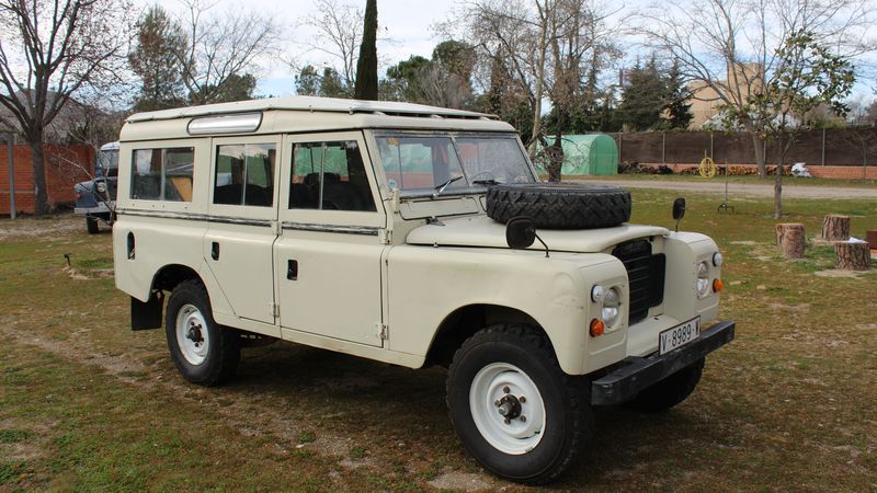 1975 Land Rover Series III Santana 109 Special For Sale (picture 1 of 102)