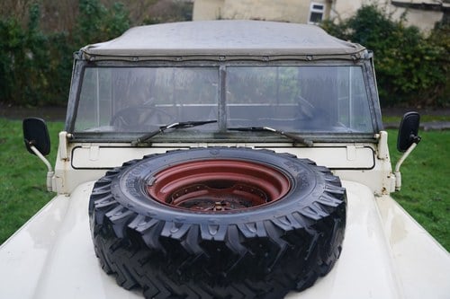 1984 Land Rover Series III zum Verkauf (Bild 116 von 196)