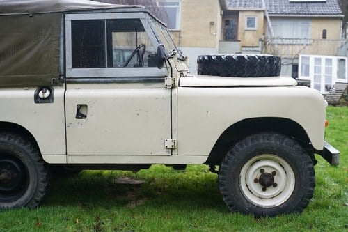 1984 Land Rover Series III zum Verkauf (Bild 26 von 196)