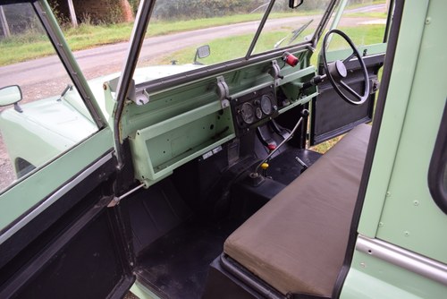 1976 Land Rover Series IIA 109” Station Wagon En venta (imagen 48 de 184)