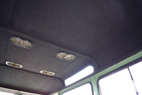 1976 Land Rover Series IIA 109” Station Wagon En venta (imagen 68 de 184)