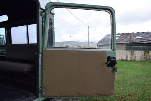 1976 Land Rover Series IIA 109” Station Wagon En venta (imagen 79 de 184)