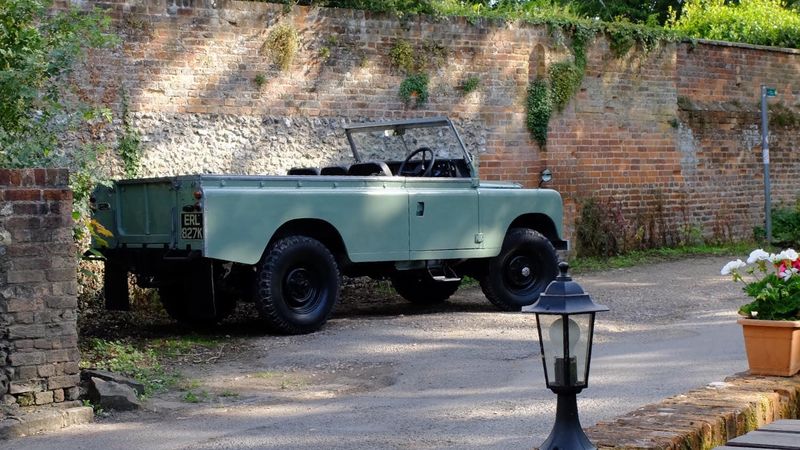1972 LAND ROVER SERIES III 109 ONE TON CHASSIS