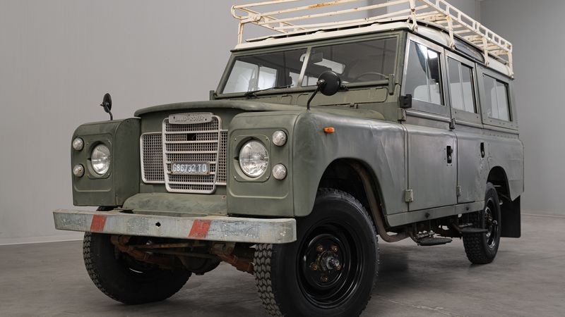1972 Land Rover Series III 109&quot; Diesel Station Wagon For Sale (picture 1 of 52)