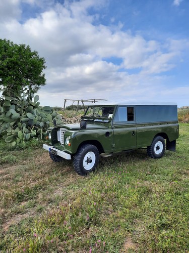 1976 Land Rover Series III LWB For Sale (picture 5 of 106)