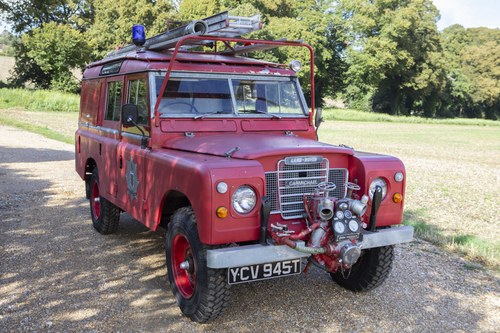1979 Land Rover Series III 109 Carmichael Fire Engine In vendita (immagine 2 di 164)