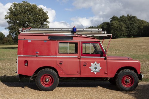 1979 Land Rover Series III 109 Carmichael Fire Engine In vendita (immagine 4 di 164)