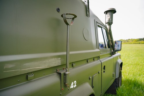 1999 Land Rover Defender TUL Wolf Winter Water Hardtop In vendita (immagine 135 di 206)