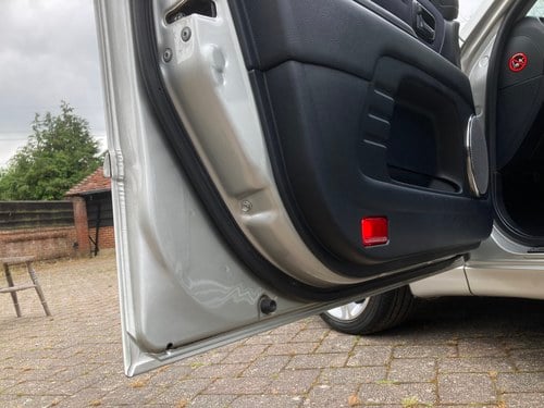 RESERVE LOWERED - 2002 Lexus IS300 SportCross Te koop (foto 44 van 123)